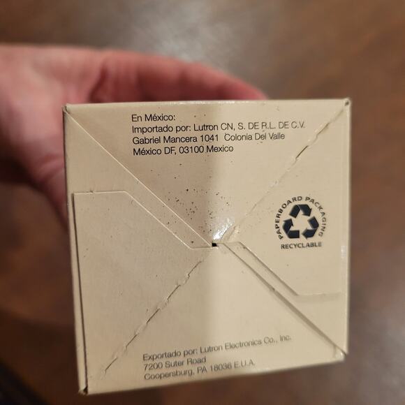 Lutron DVELV-300P-WH 300-Watt Diva Low Voltage Single Pole Dimmer, White New - Picture 5 of 10